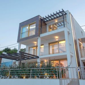 New villa, with a pier, for sale in Tivat municipality