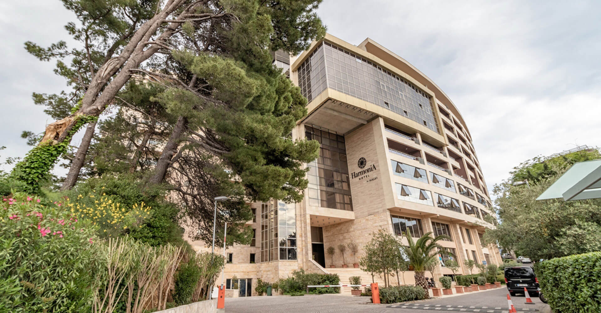 Sea-View One-Bedroom Apartments in Harmonia building